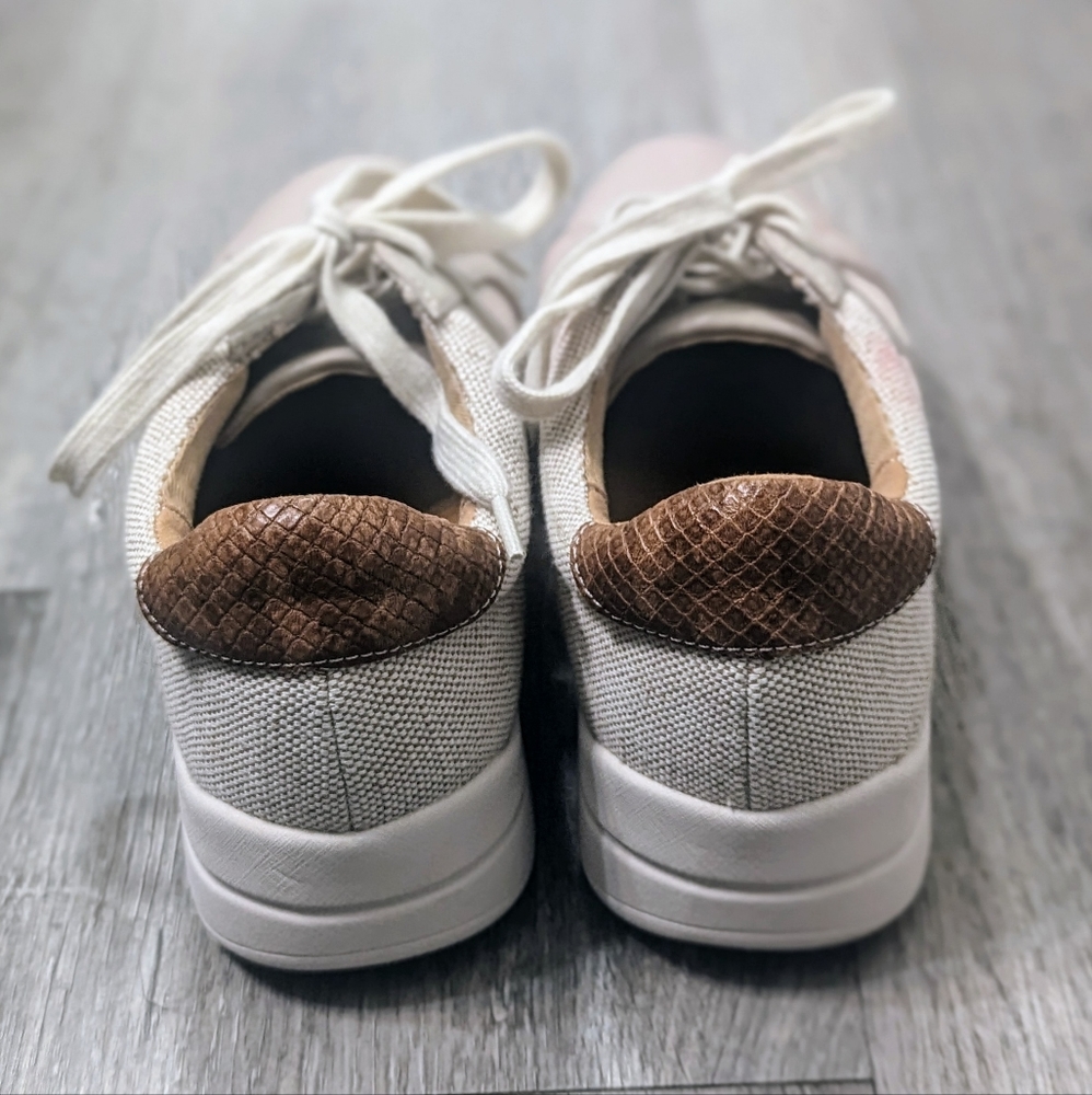 Rockport Women's TF Navya Circle Lace up Sneakers - Picture 2 of 8
